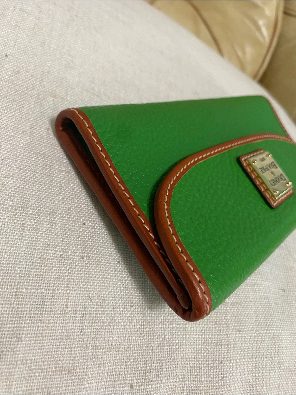 NWOT Dooney & Bourke Wallet Kelly Green Pebble Leather Long